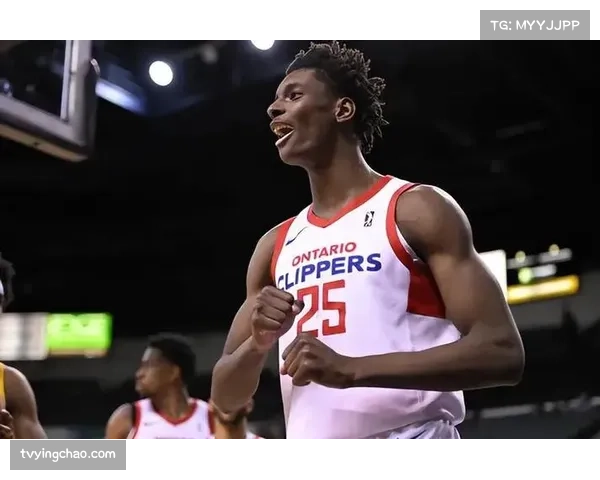 纽约自由中锋配置稍显单薄，琼斯需承担更多内线责任